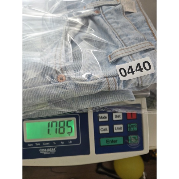 Vtg Levi's 550 Relaxed Fit Tapered Leg Orange Tab Jeans Men's 36x31.5 Light Wash - Picture 16 of 16